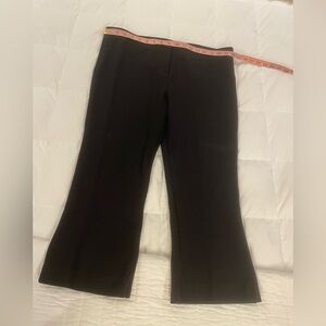 Max and Mia Black Crop Pants Size XL